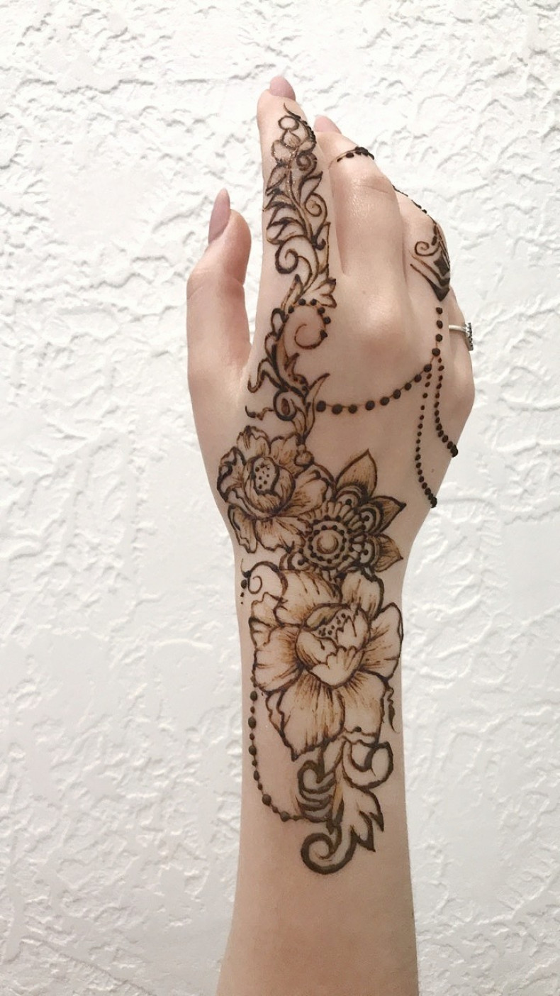 Frauen Spitze mehendi, photo - Tattoo-Meister Barb Tattoo