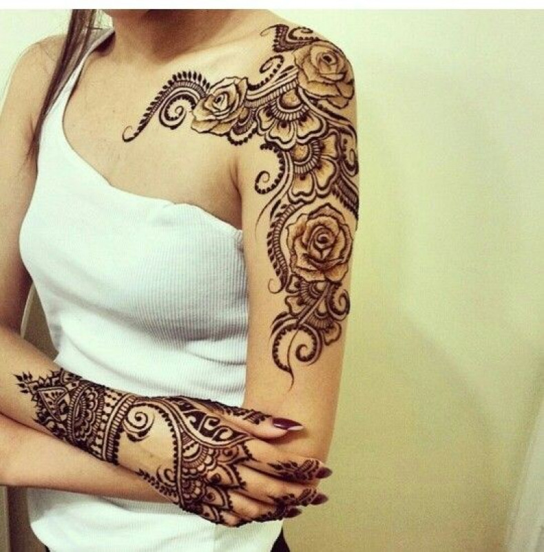 Women lace mehendi, photo - Tattoo Master Barb Tattoo