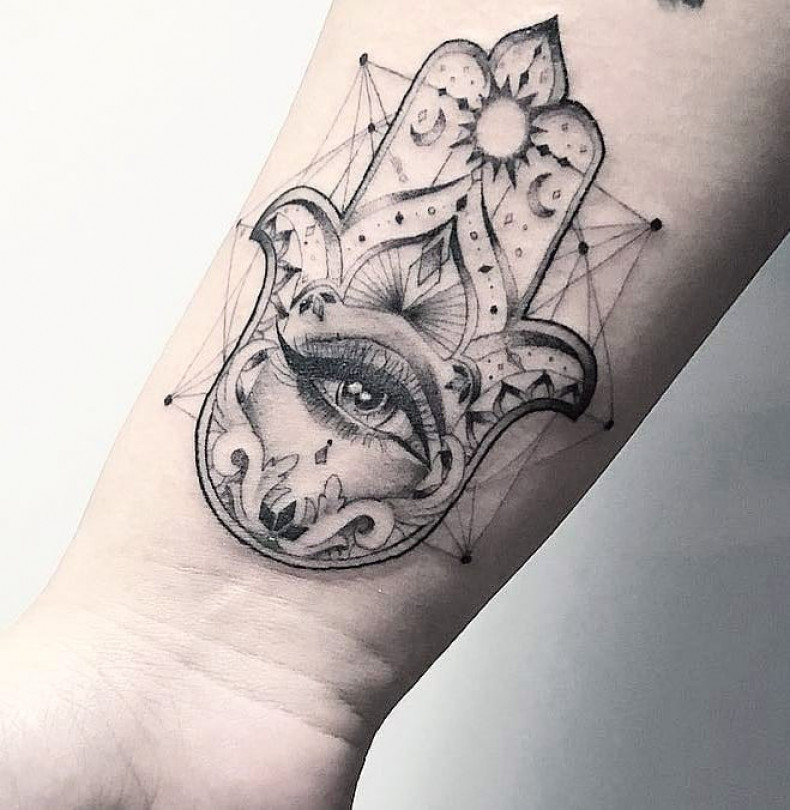 Damski oko whip shading, photo - Tatuażysta Barb Tattoo