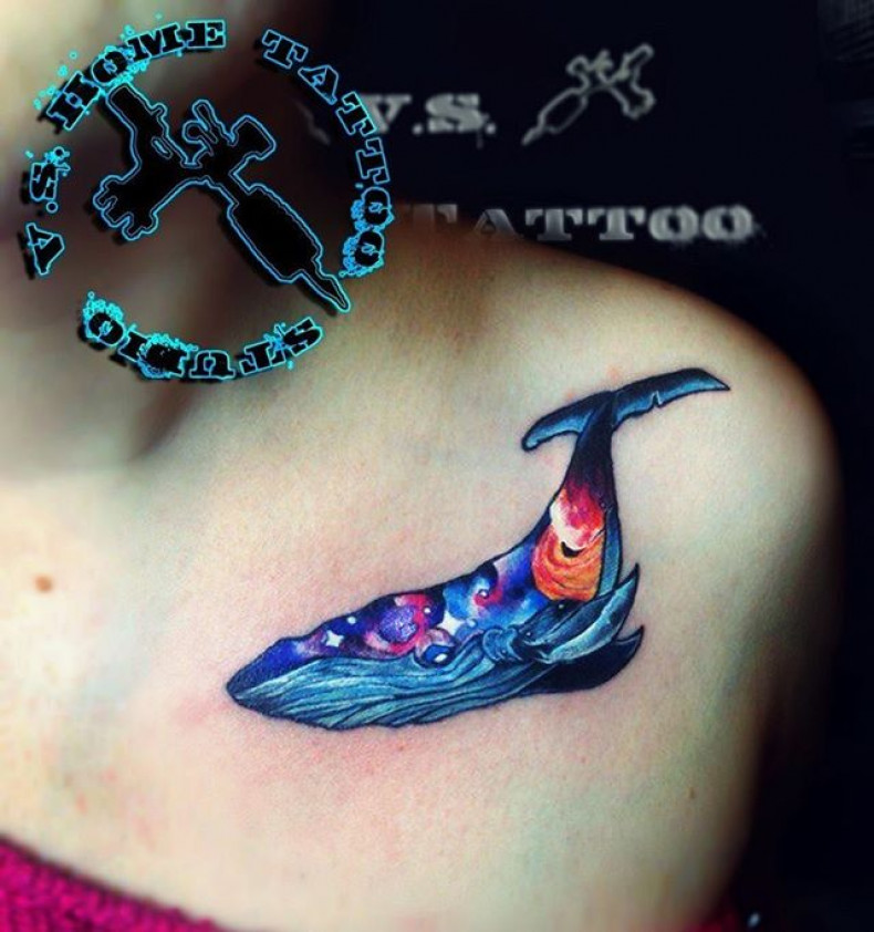 Women whale chest, photo - Tattoo Master Barb Tattoo