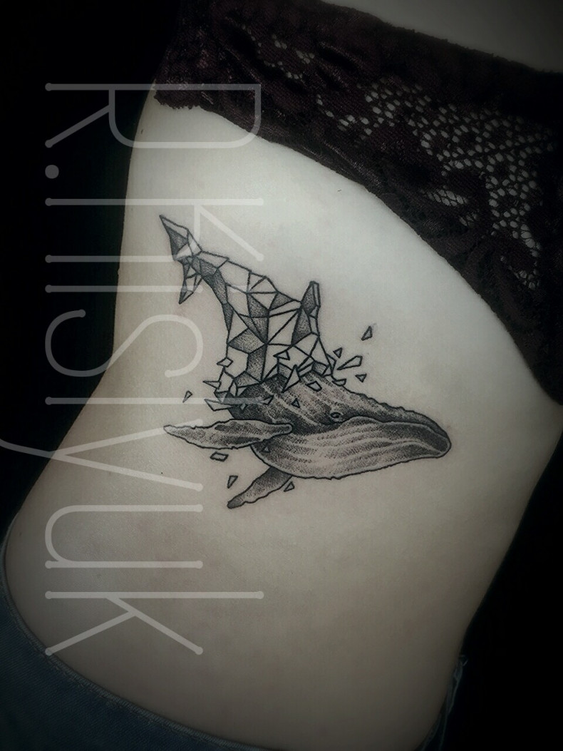 Damski wieloryb linework, photo - Tatuażysta Barb Tattoo