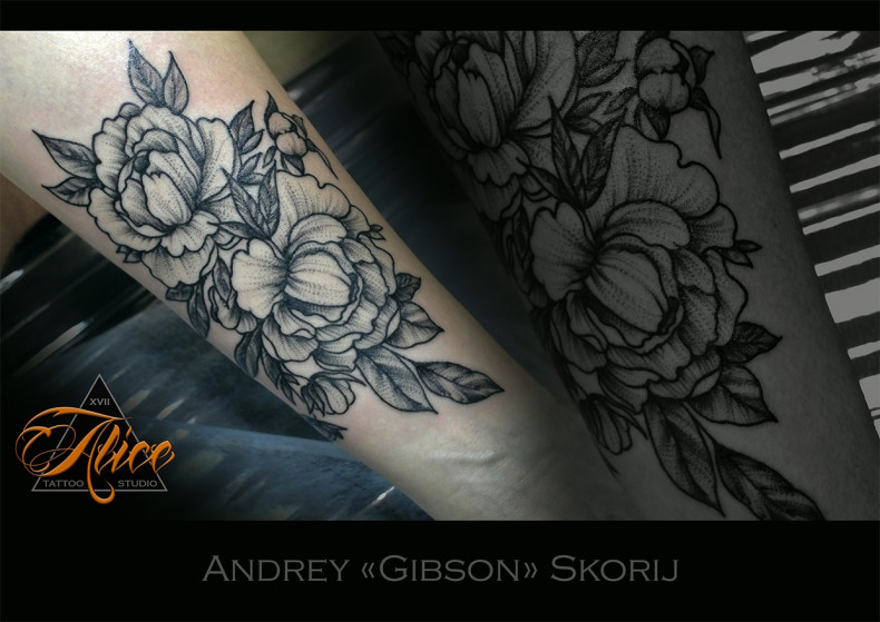 Damski graficzne przedramię, photo - Tatuażysta Barb Tattoo