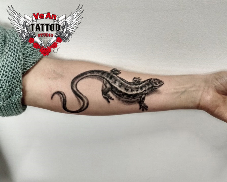 Frauen unterarm Realismus, photo - Tattoo-Meister Barb Tattoo