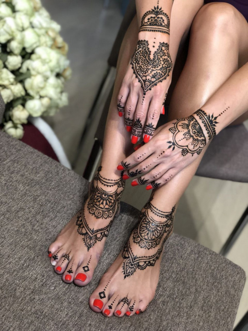 Women lace mehendi, photo - Tattoo Master Barb Tattoo