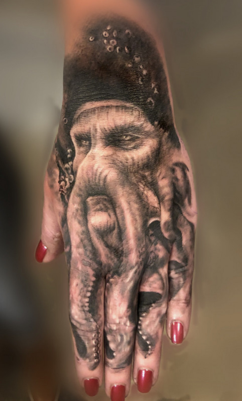 Татуировка Дэви Джонса ч/б, photo - Тату мастер Barb Tattoo