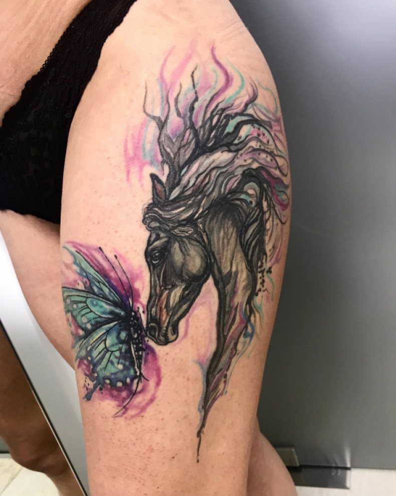 Women horse thigh, photo - Tattoo Master Barb Tattoo