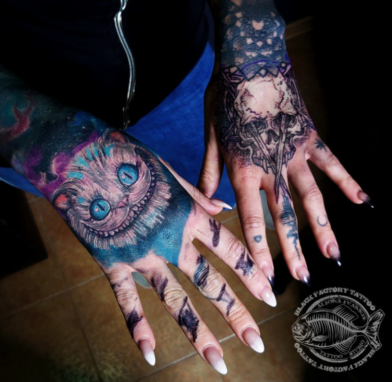 Женские на кисти пальцах, photo - Тату мастер Barb Tattoo