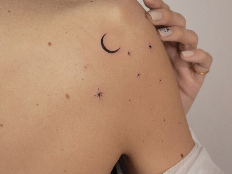 Women star moon, photo - Tattoo Master Barb Tattoo