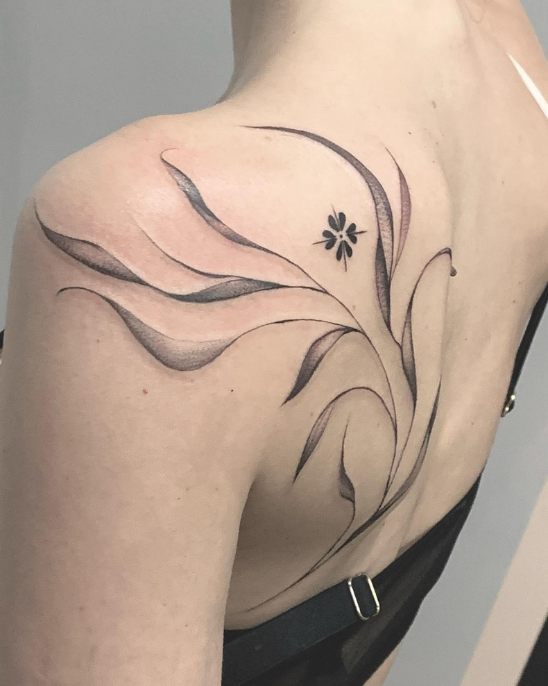 Women twig branch, photo - Tattoo Master Barb Tattoo