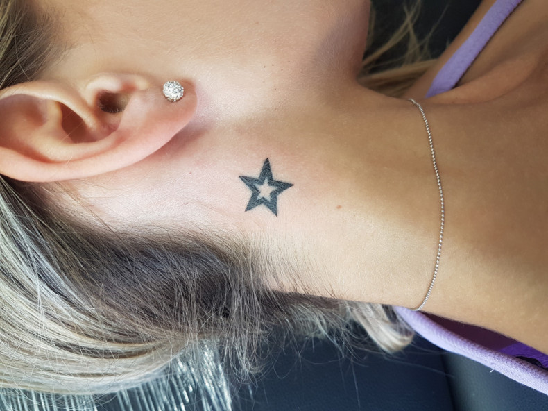 Women star neck, photo - Tattoo Master Barb Tattoo