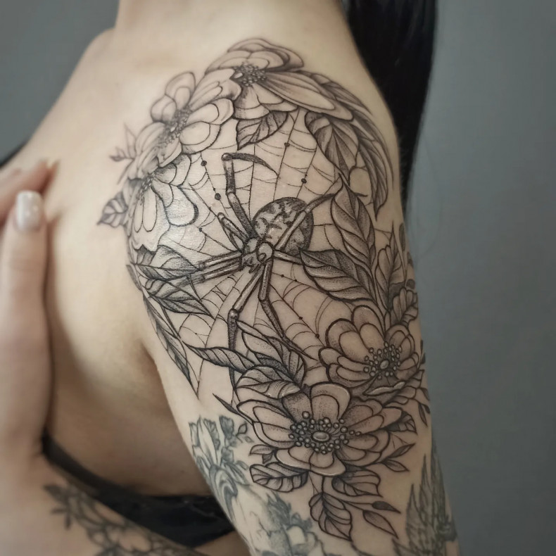 Плечевой сустав, один сеанс, photo - Тату мастер Barb Tattoo