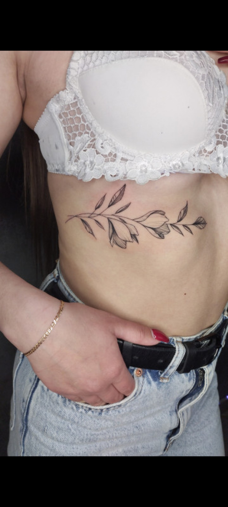 Damski magnolia kwiat, photo - Tatuażysta Barb Tattoo