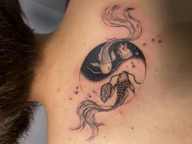 Frauen Yin Yang rücken, photo - Tattoo-Meister Barb Tattoo