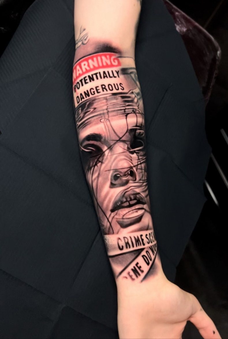 Damski dziewczyna przedramię, photo - Tatuażysta Barb Tattoo