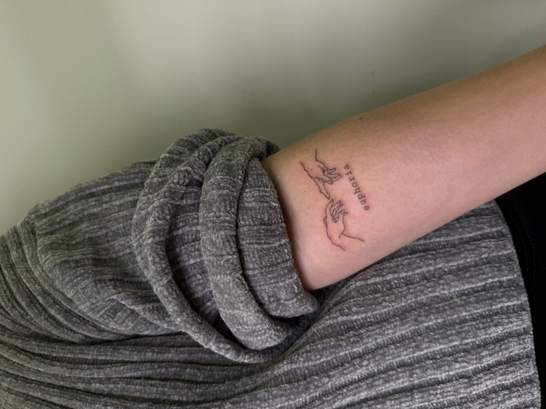 Damski na ramieniu pamiątka morska, photo - Tatuażysta Barb Tattoo