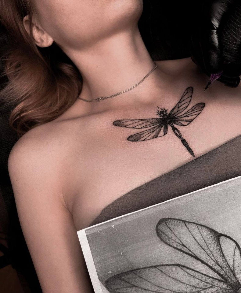 Women chest dragonfly, photo - Tattoo Master Barb Tattoo