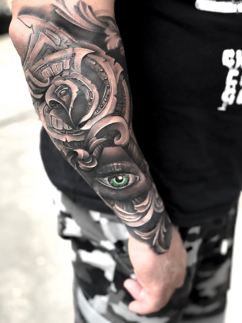 Eye baroque, photo - Tattoo Master Barb Tattoo