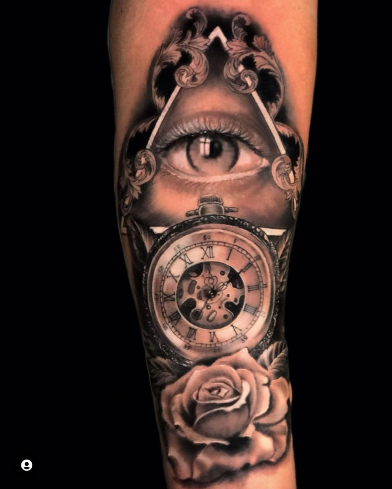 Auge Barock Rosen, photo - Tattoo-Meister Barb Tattoo