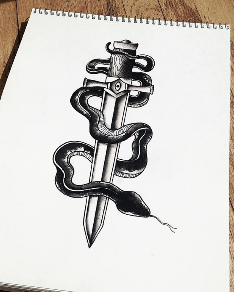 Snake dagger old school, photo - Tattoo Master Barb Tattoo