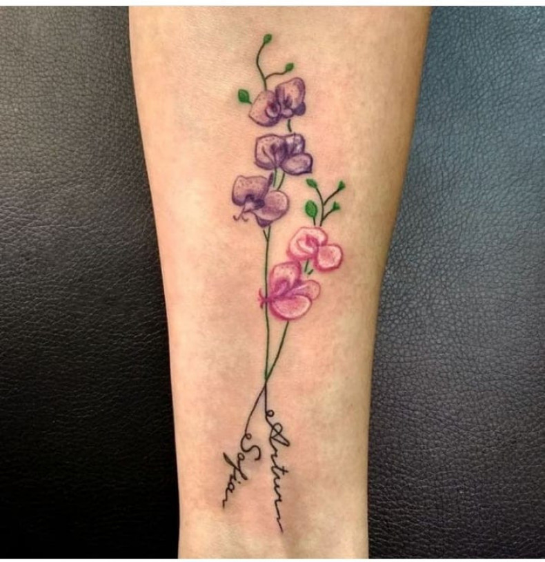 Na ramieniu orchidea, photo - Tatuażysta Barb Tattoo