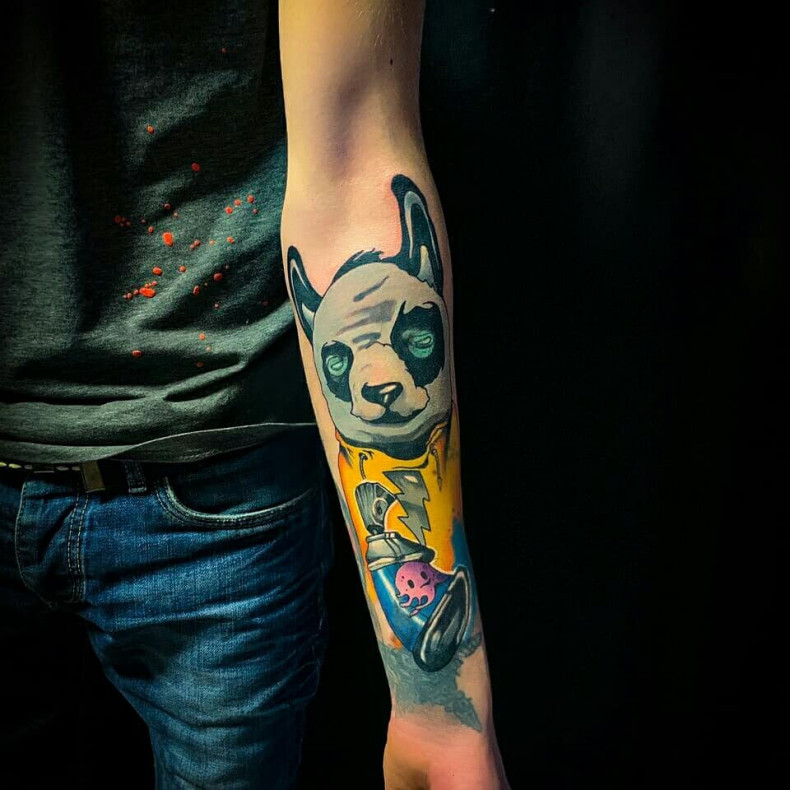 Na ramieniu panda kolorowy, photo - Tatuażysta Barb Tattoo