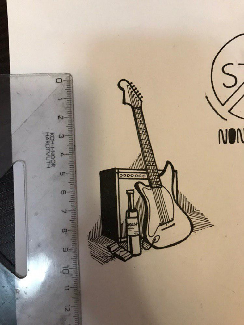 Na ramieniu gitara naszkicować, photo - Tatuażysta Barb Tattoo