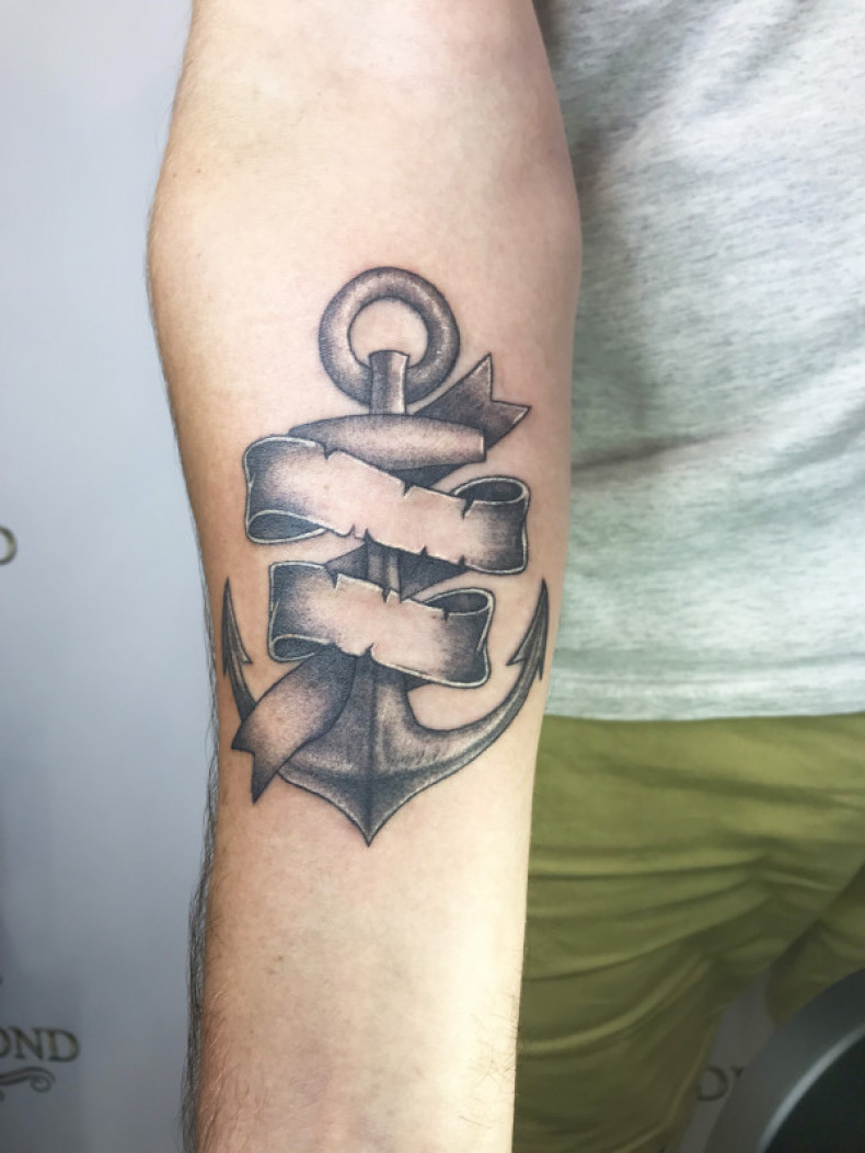 Arm anchor, photo - Tattoo Master Barb Tattoo