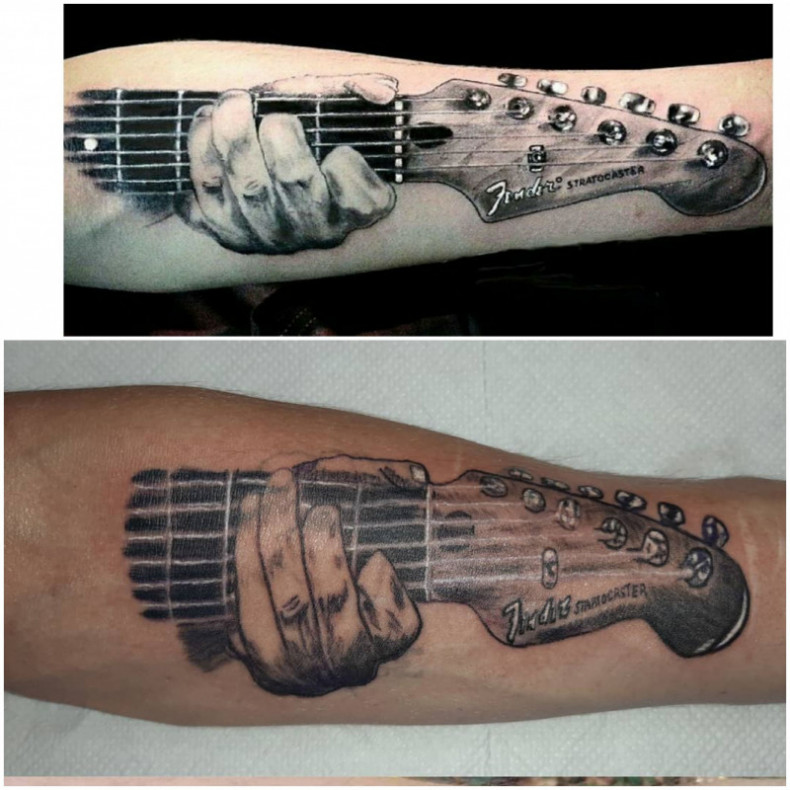 Arm black and grey guitar, photo - Tattoo Master Barb Tattoo