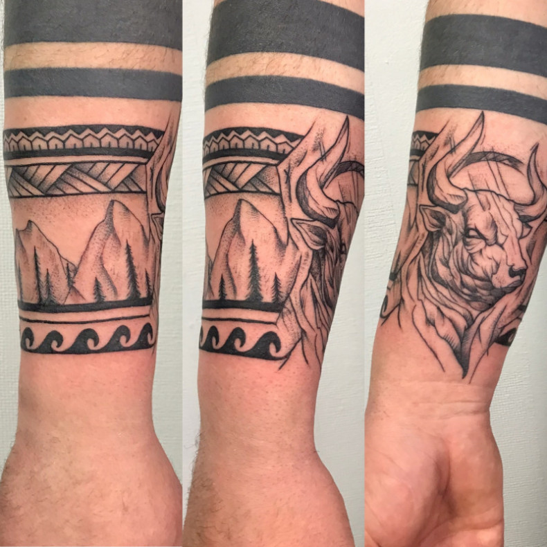 Arm bracelet buffalo, photo - Tattoo Master Barb Tattoo