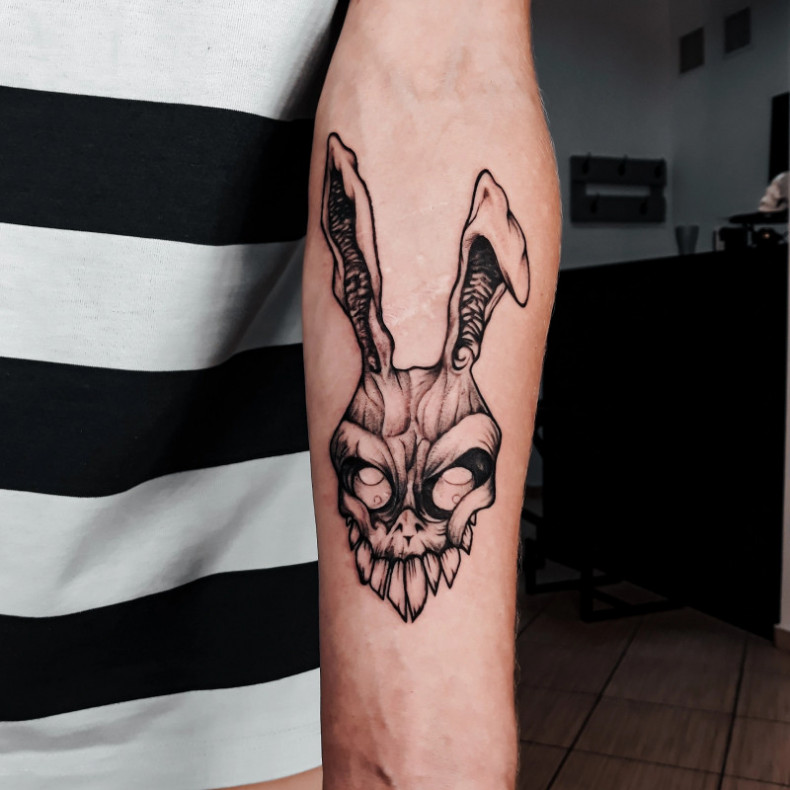 Arm Underground Hase, photo - Tattoo-Meister Barb Tattoo