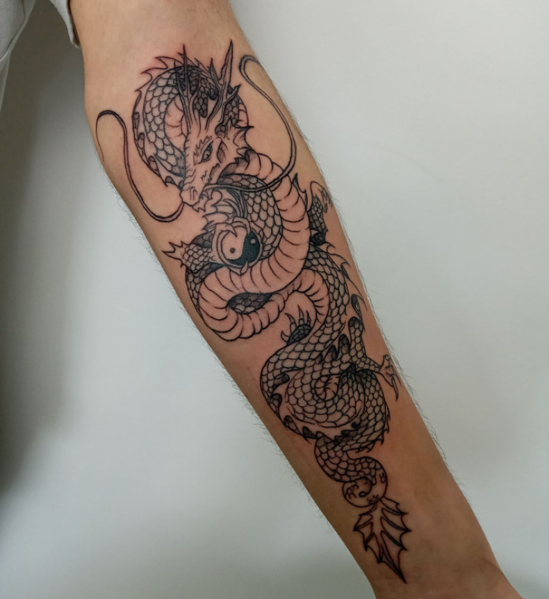 Arm dragon Chinese, photo - Tattoo Master Barb Tattoo