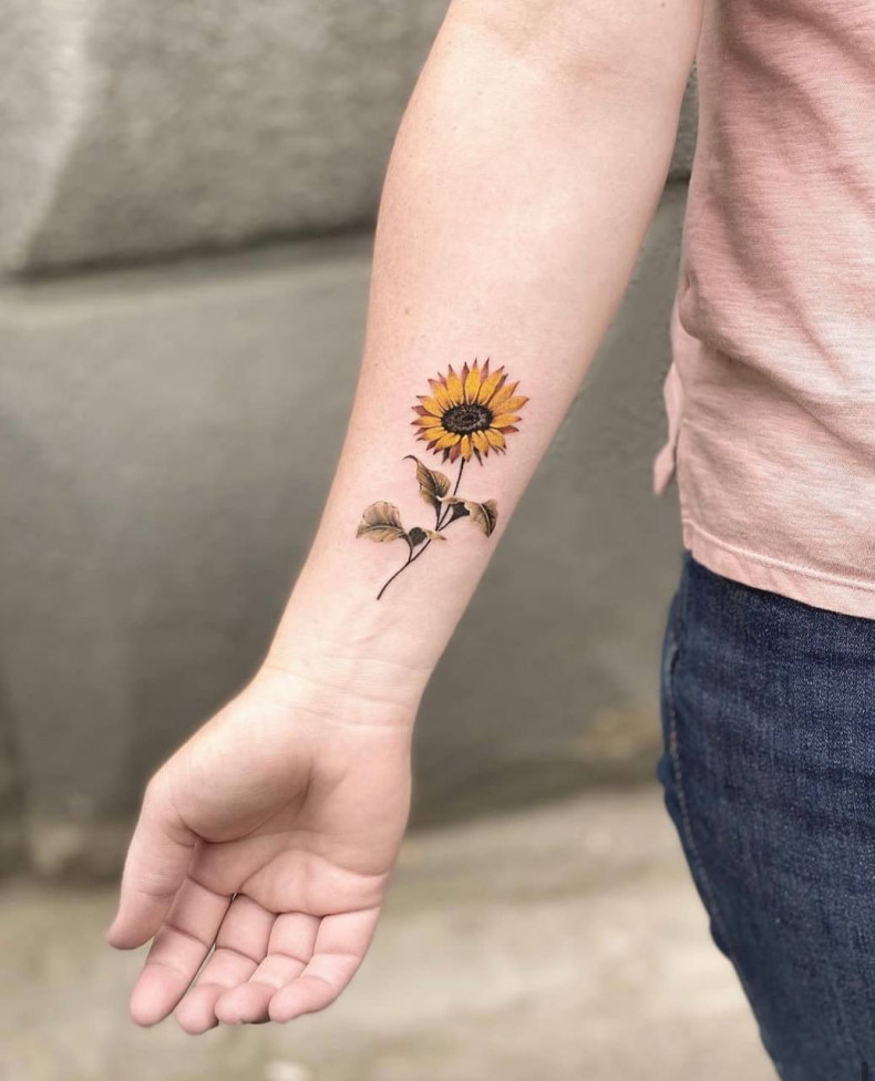 Arm sunflower colorful, photo - Tattoo Master Barb Tattoo