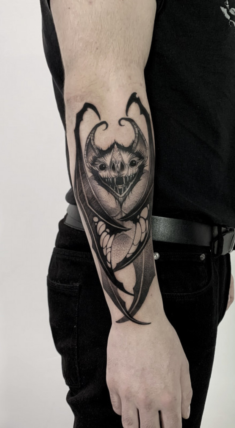 Na ramieniu jeden, photo - Tatuażysta Barb Tattoo