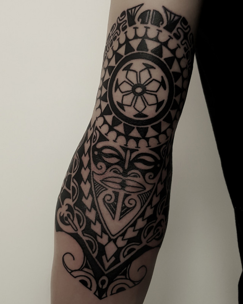 Arm maori stingray, photo - Tattoo Master Barb Tattoo