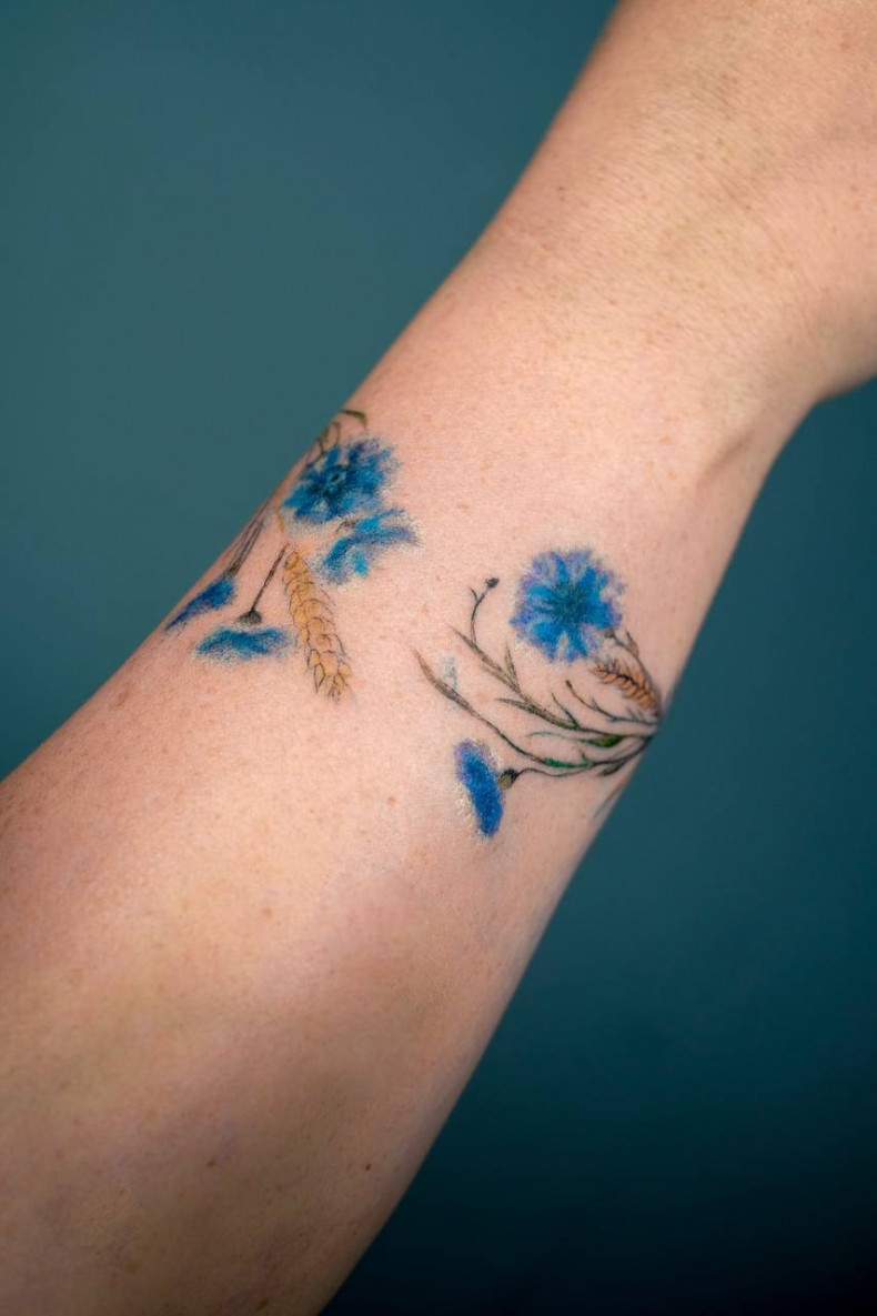 Arm Kornblume bunte, photo - Tattoo-Meister Barb Tattoo