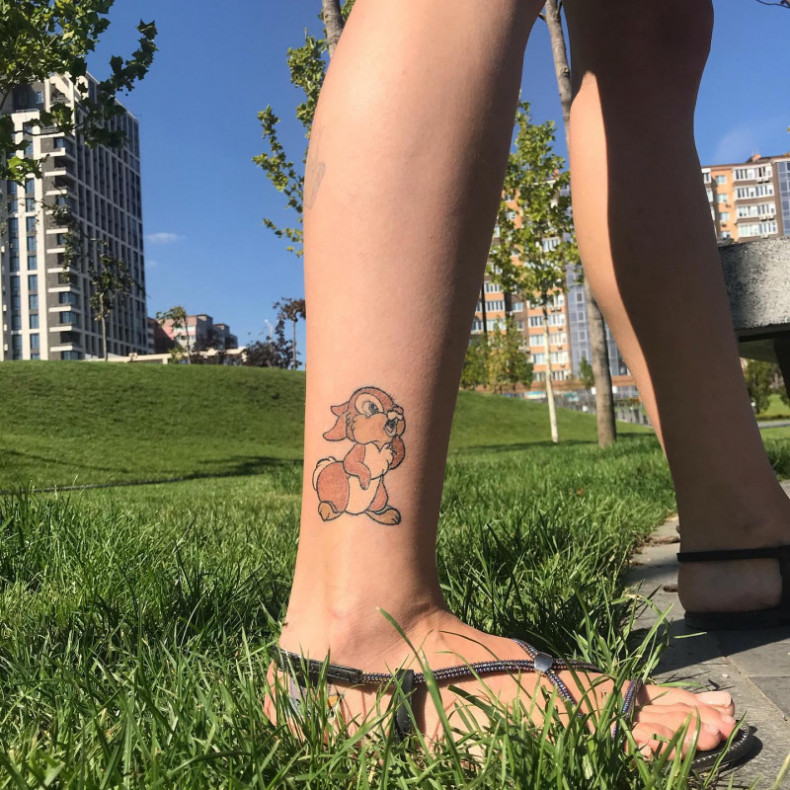 Zając królik kreskówki, photo - Tatuażysta Barb Tattoo