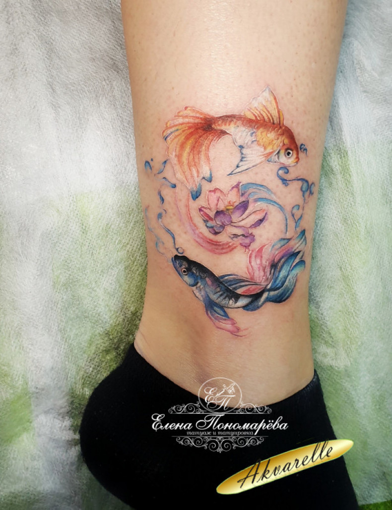 Zodiac sign carp leg, photo - Tattoo Master Barb Tattoo