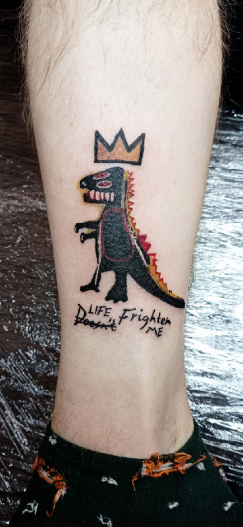 Dinozaur na nodze, photo - Tatuażysta Barb Tattoo