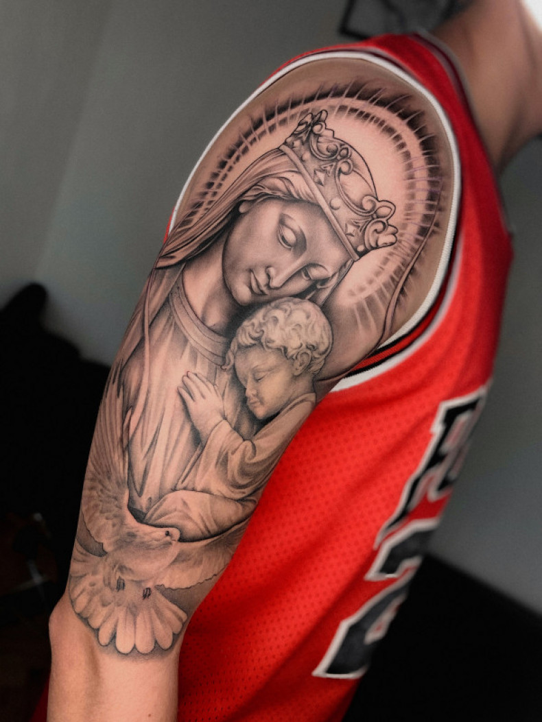 Mistrz Jarosław Wykonane w 2 sesjach 250 $ za sesję, photo - Tatuażysta Barb Tattoo