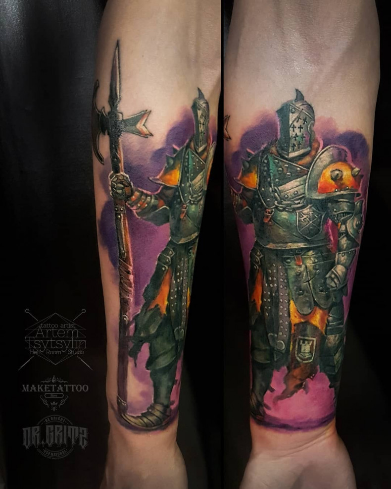 Forearm knight, photo - Tattoo Master Barb Tattoo