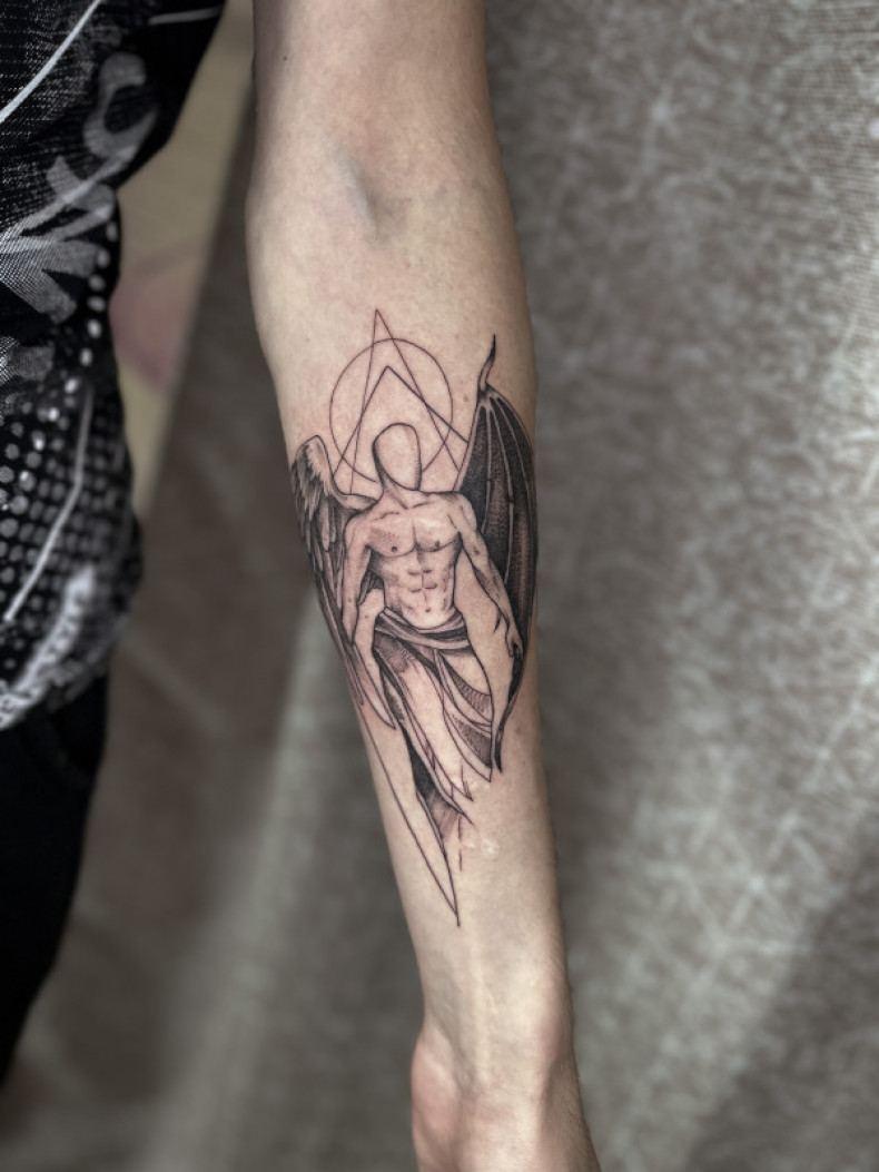 Anioł przedramię, photo - Tatuażysta Barb Tattoo