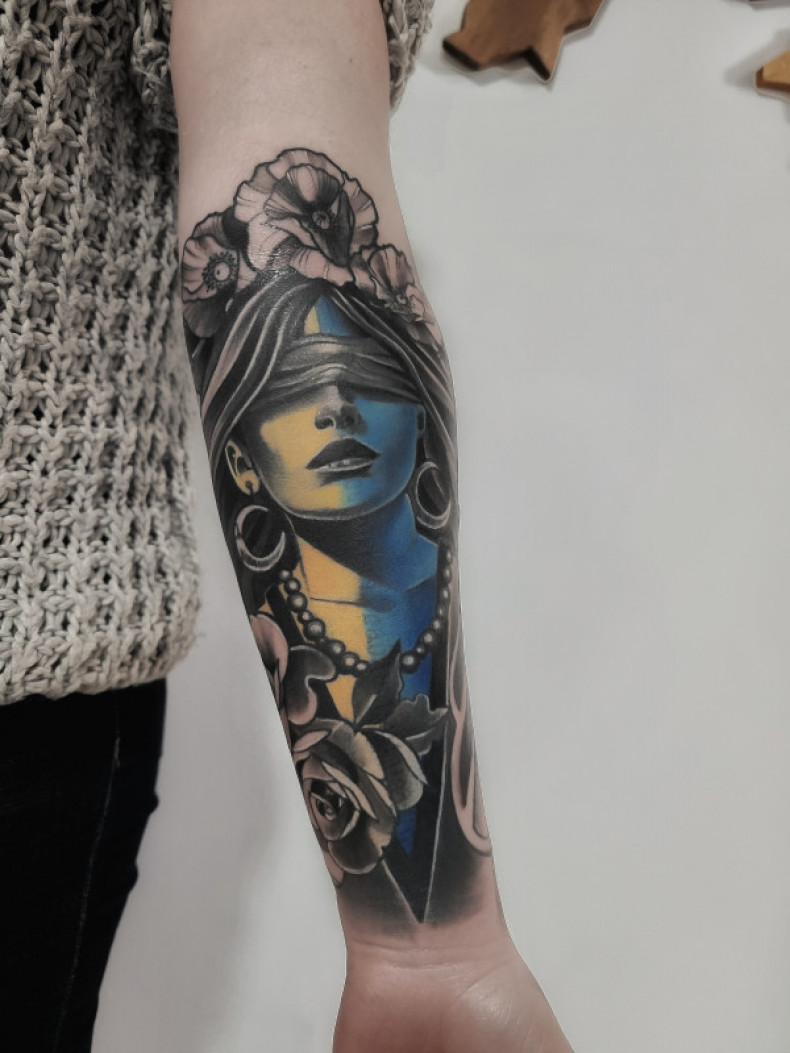 Dziewczyna przedramię patriotyczny, photo - Tatuażysta Barb Tattoo