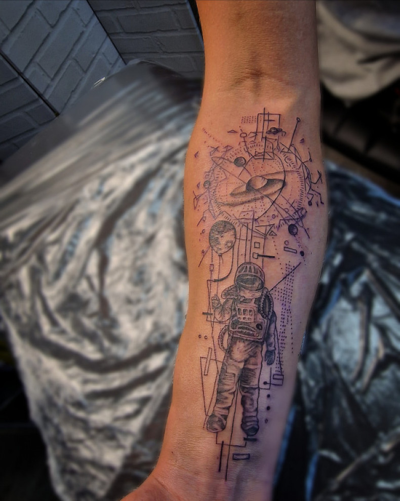 Astronauta geometryczny astronaut, photo - Tatuażysta Barb Tattoo