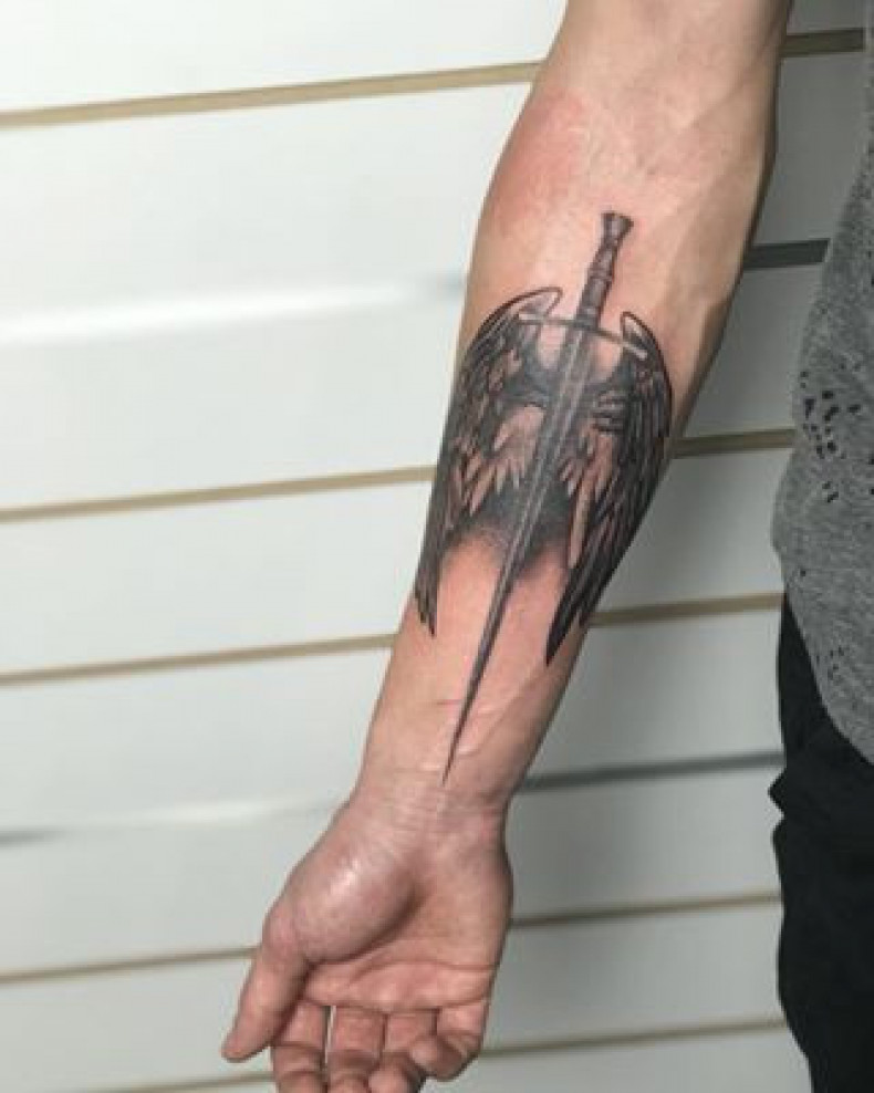 Крылья меч, photo - Тату мастер Barb Tattoo