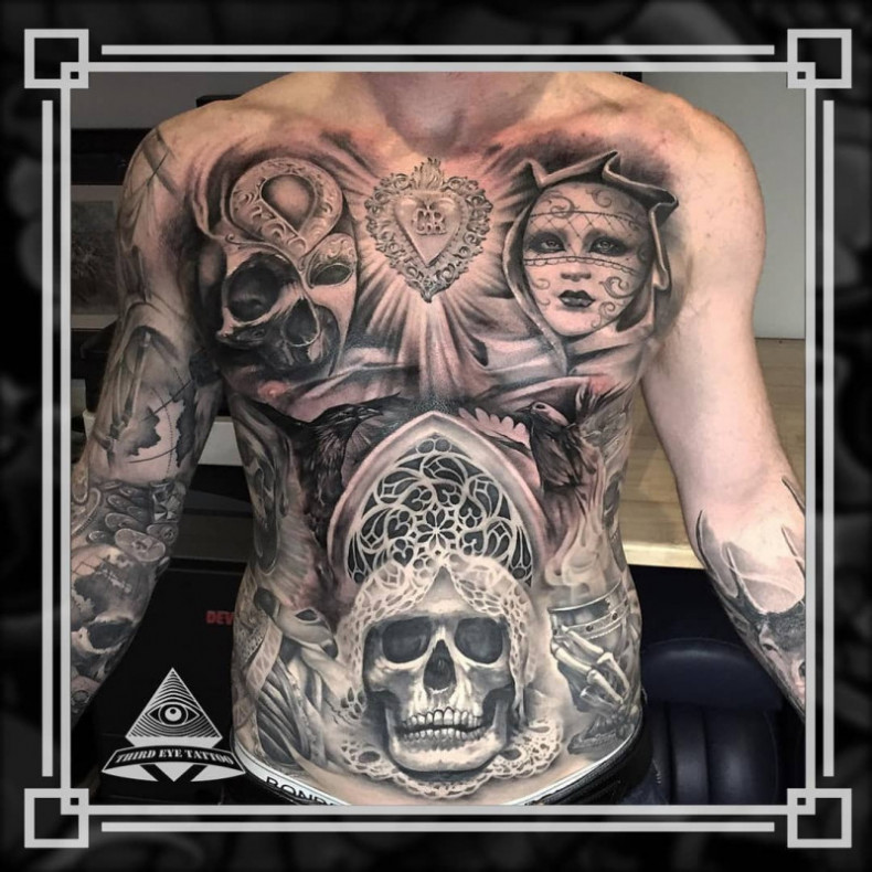 Czarny szary duży klatka piersiowa, photo - Tatuażysta Barb Tattoo