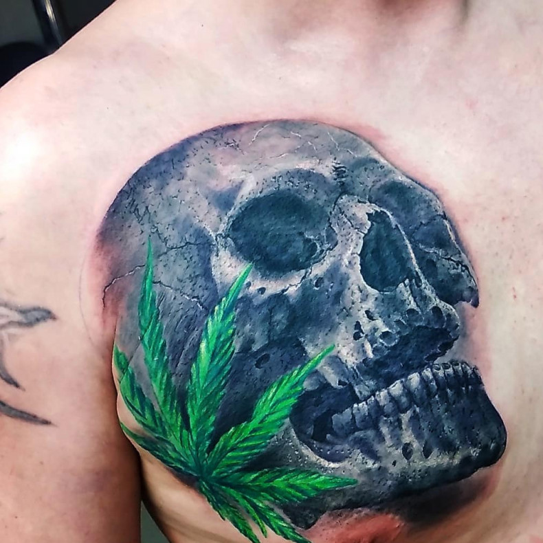 Marijuana skull, photo - Tattoo Master Barb Tattoo