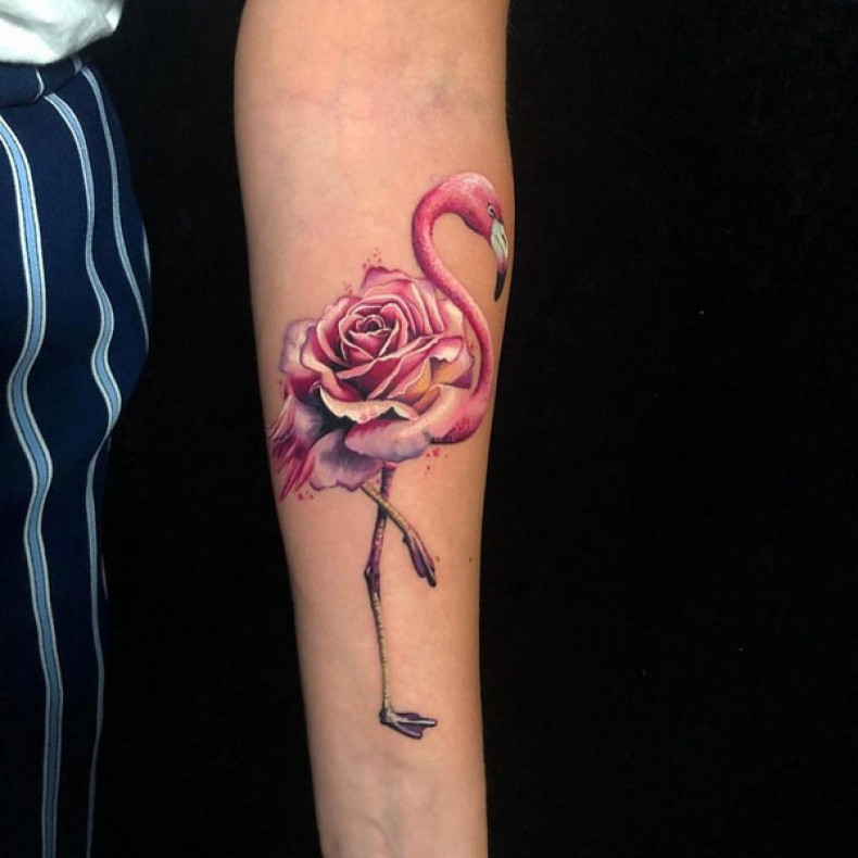 Rosen Flamingo bunt, photo - Tattoo-Meister Barb Tattoo