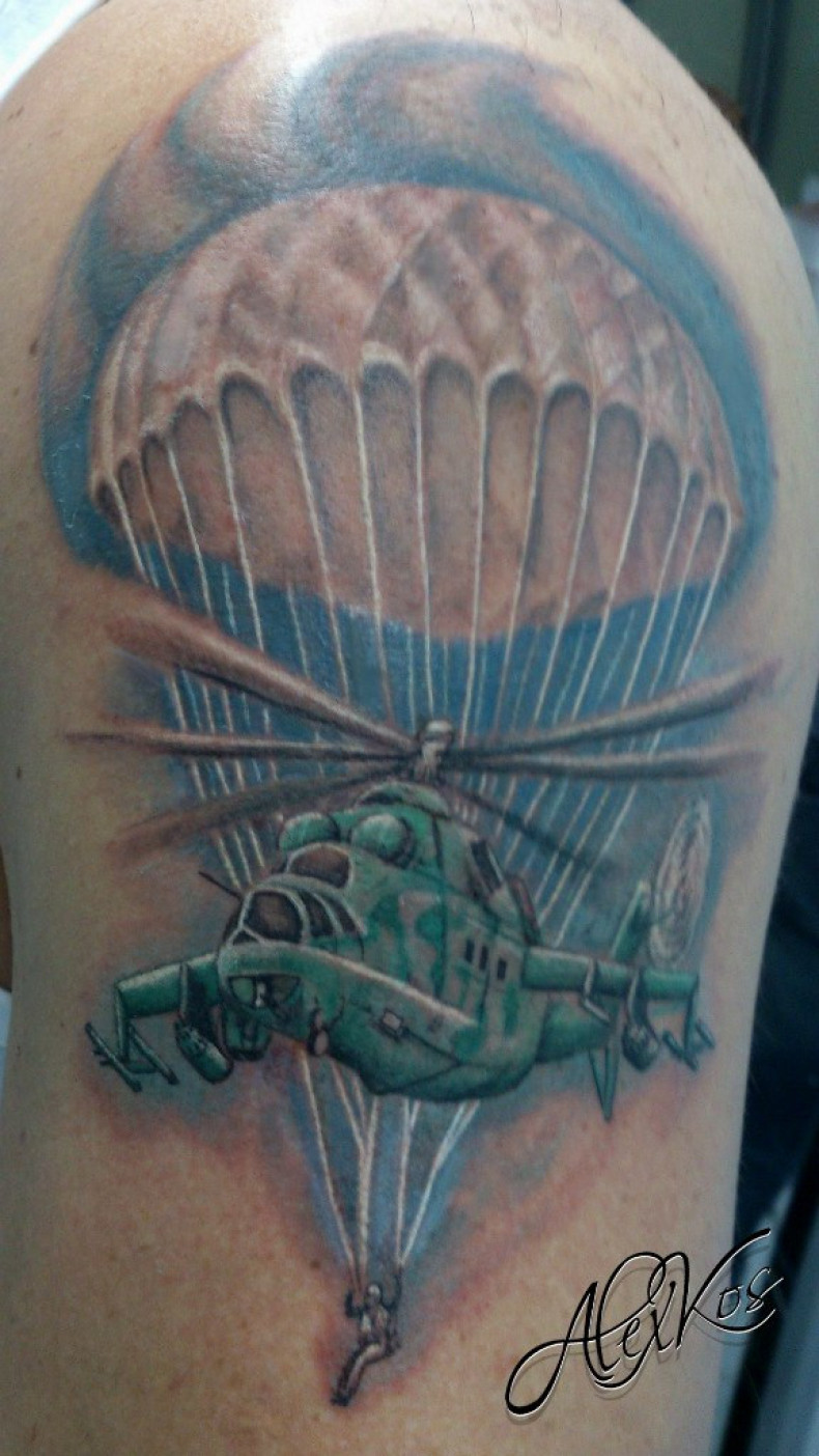 Helicopter colorful, photo - Tattoo Master Barb Tattoo