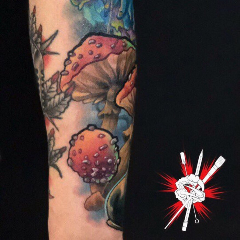 Mushroom colorful, photo - Tattoo Master Barb Tattoo