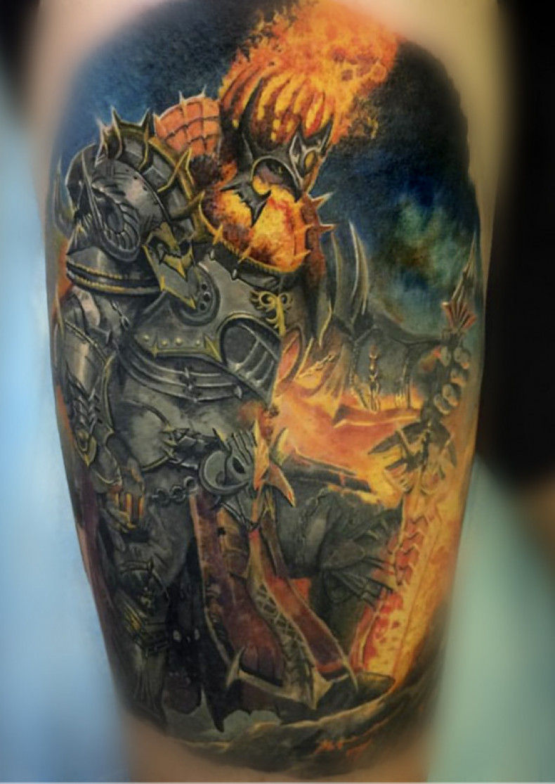 Farbiges Tattoo-Feuer, photo - Tattoo-Meister Barb Tattoo